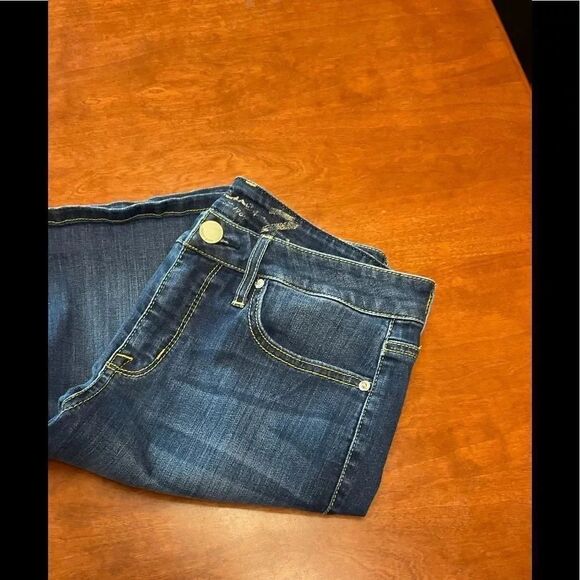 EUC Seven 7 Bermuda Jean Shorts Size 8 #SS2 - Picture 1 of 6